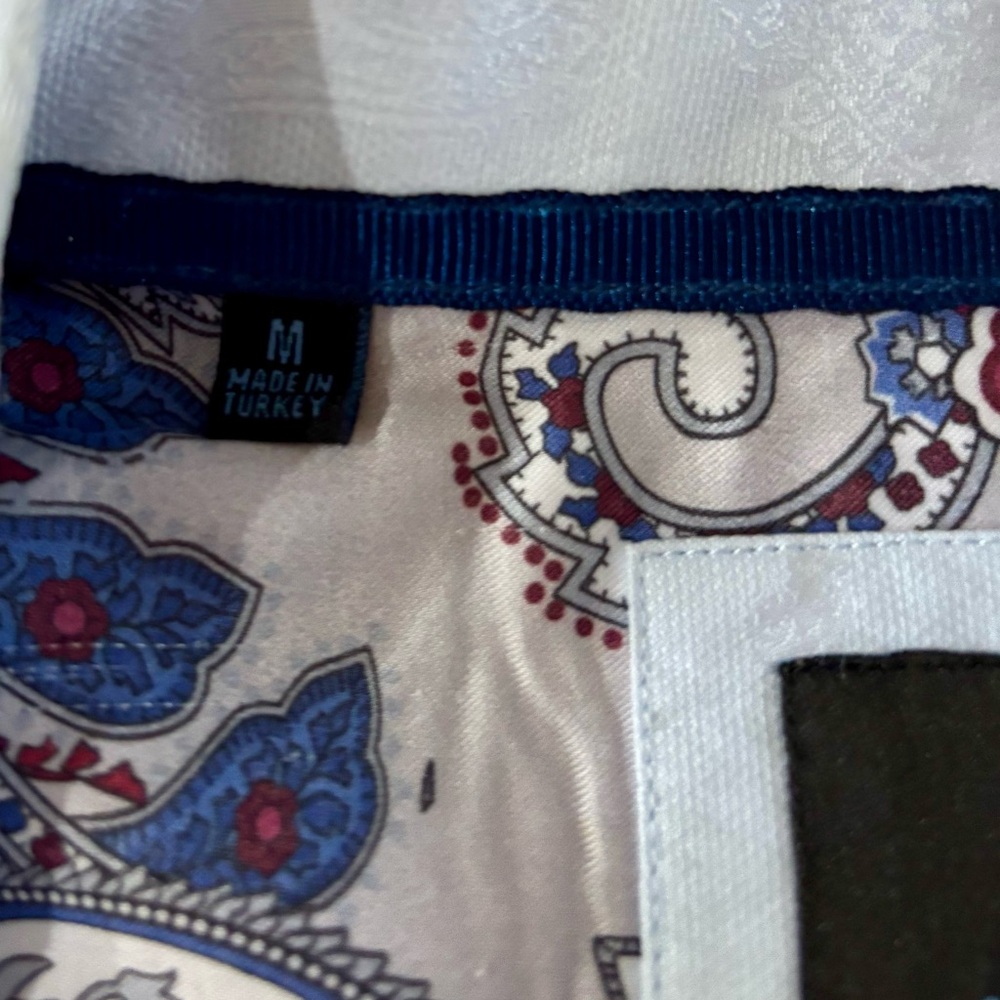 Eight X Men's light blue Dress Shirt with paisley print size medium - Picture 3 of 8
